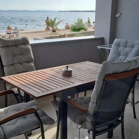 Apartment Vir Apartment *